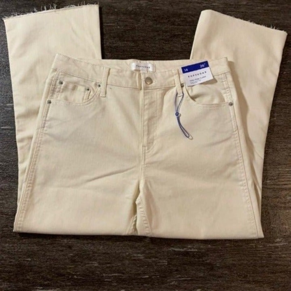 PopSugar Cropped High Rise Flare Cream Jeans Size 14 NWT 26 Inch‎ Inseam